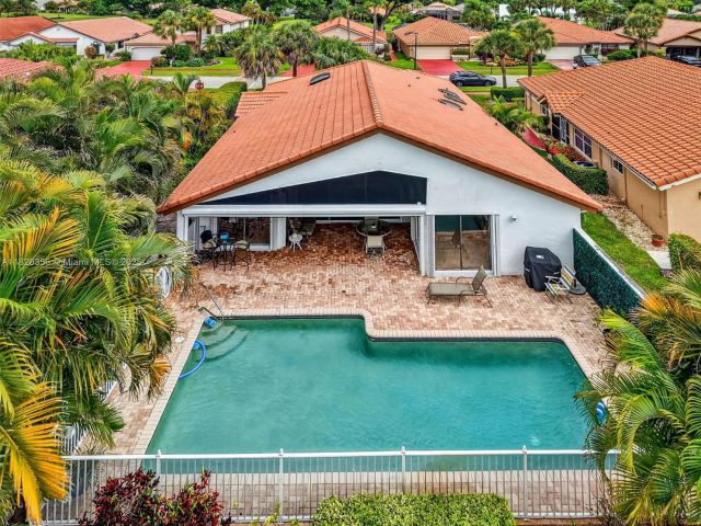 Продажа дома по адресу 10344 Sunset Bend Dr - фото 6234362