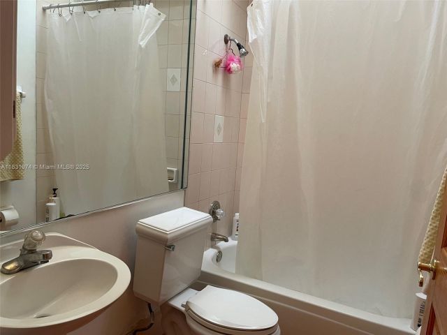 Продажа дома по адресу 14409 SW 141st Pl - фото 6234714