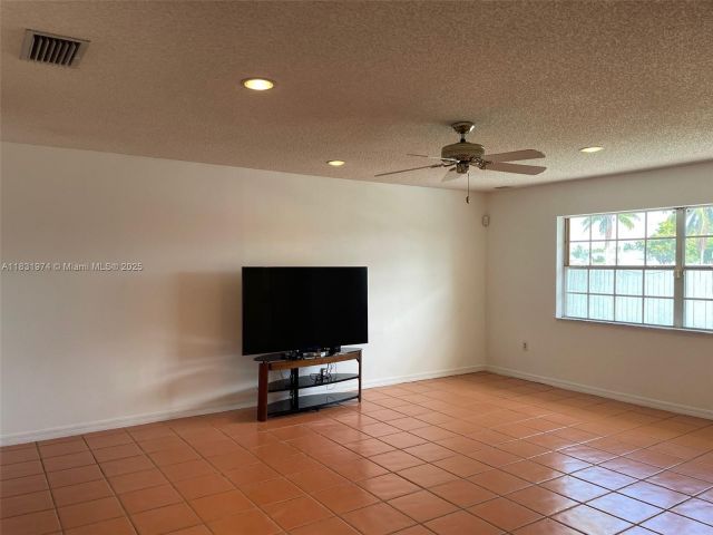 Продажа дома по адресу 14409 SW 141st Pl - фото 6234718