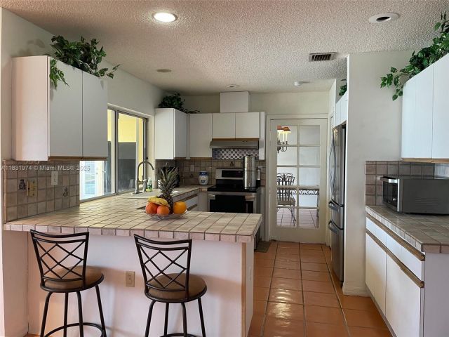 Продажа дома по адресу 14409 SW 141st Pl - фото 6234726