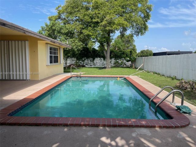 Продажа дома по адресу 14409 SW 141st Pl - фото 6234728