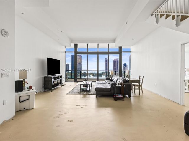 Продажа квартиры #1506 - фото 6236451