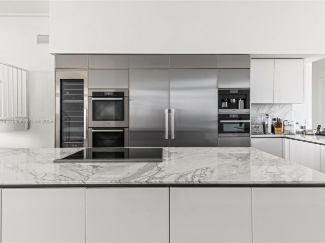 Продажа квартиры #1506 - фото 6236457