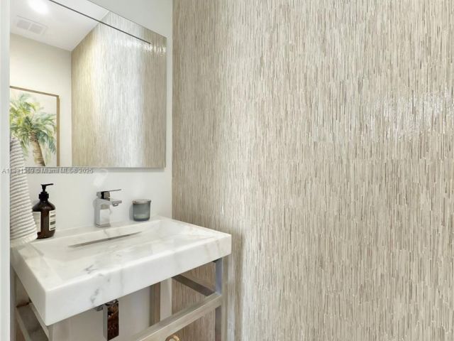 Продажа дома по адресу 324 Balboa St - фото 6236128