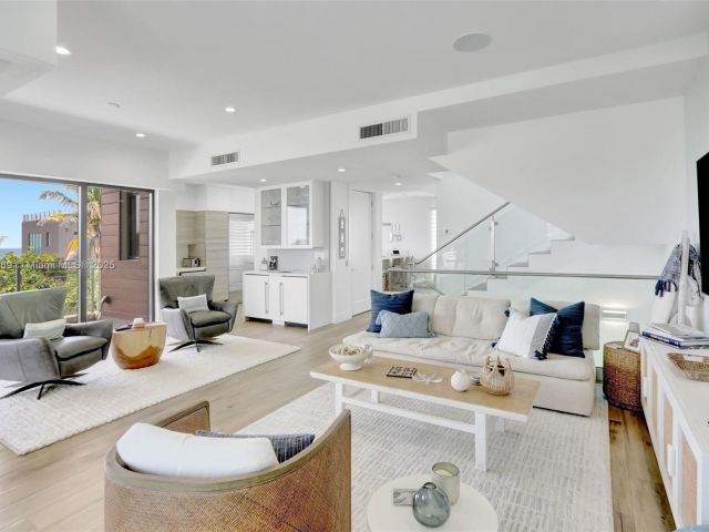 Продажа дома по адресу 324 Balboa St - фото 6236136