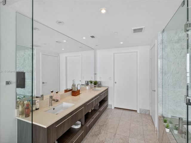 Продажа квартиры #4503 - фото 6236853