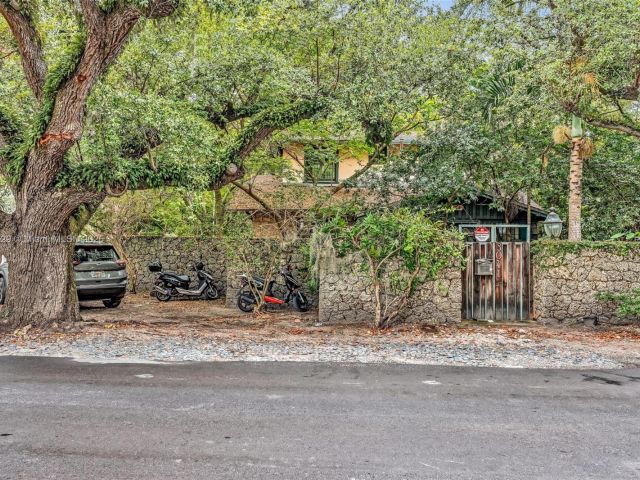 Продажа дома по адресу 3041 Oak Ave - фото 6236791