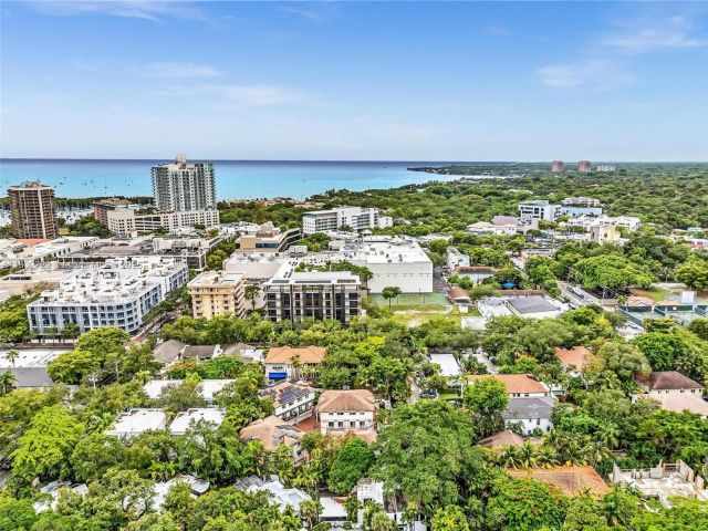 Продажа дома по адресу 3041 Oak Ave - фото 6236804