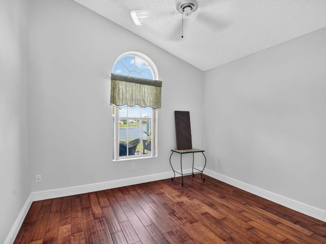 Продажа дома по адресу 7777 Stirling Bridge Boulevard S - фото 6252784