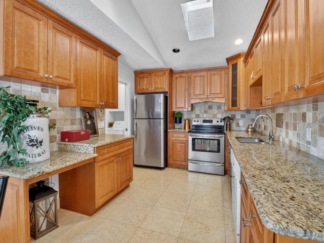 Продажа дома по адресу 7777 Stirling Bridge Boulevard S - фото 6252793