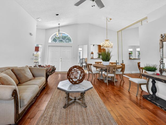 Продажа дома по адресу 7777 Stirling Bridge Boulevard S - фото 6252797