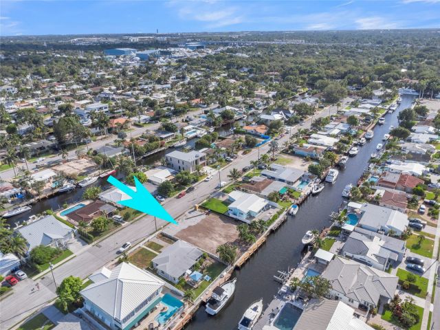 Продажа дома по адресу 1205 Avocado Isle - фото 6245083