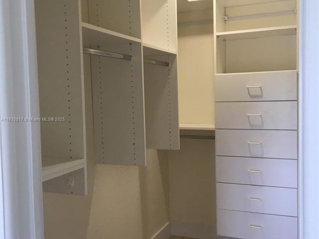 Продажа квартиры #6J - фото 6237493