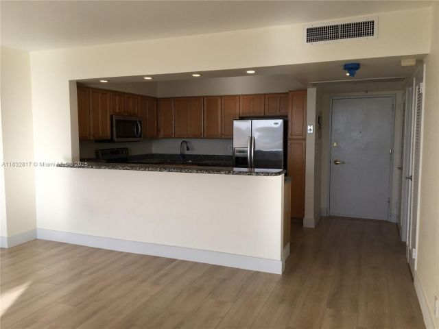 Продажа квартиры #6J - фото 6237505