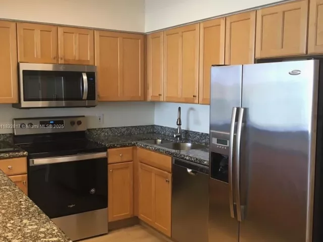 Продажа квартиры #6J - фото 6237503