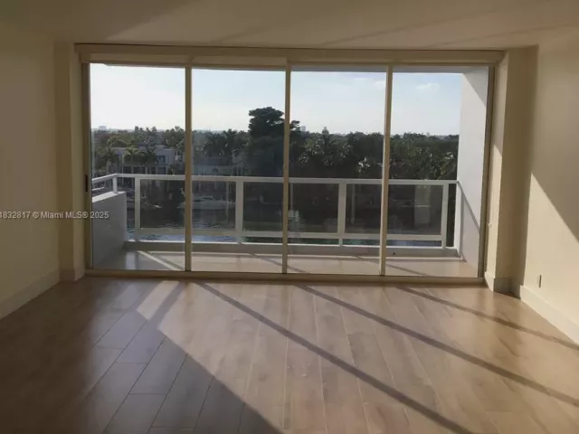 Продажа квартиры #6J - фото 6237510