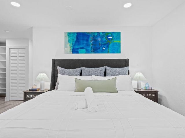 Продажа дома по адресу 581 SE 5th Avenue - фото 6238225