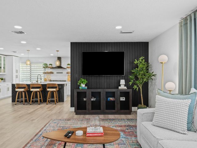 Продажа дома по адресу 581 SE 5th Avenue - фото 6238234