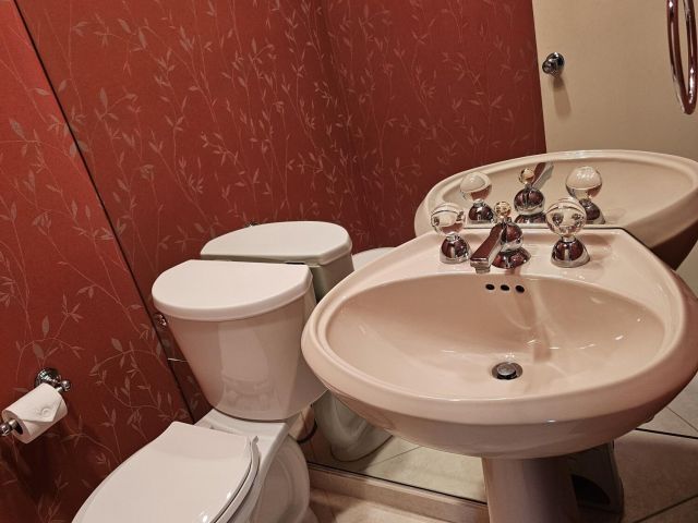 Дом в аренду по адресу 627 Pine Lake Drive - фото 6268902