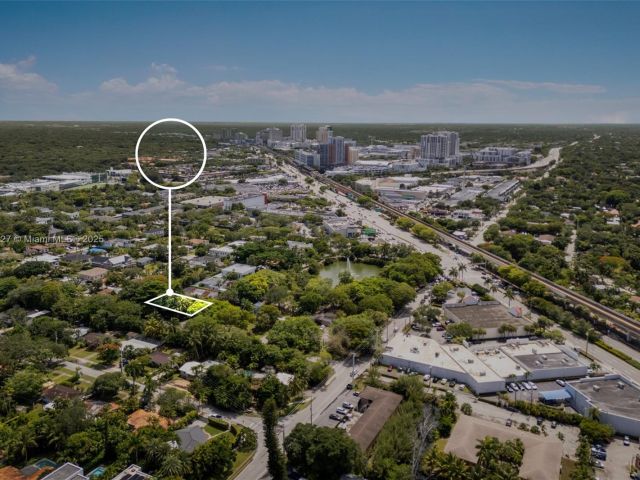 Продажа дома по адресу 6400 SW 81st St - фото 6242581