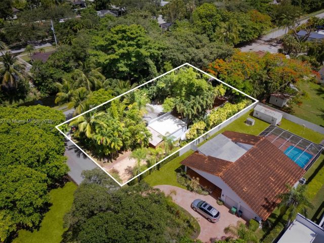 Продажа дома по адресу 6400 SW 81st St - фото 6242582