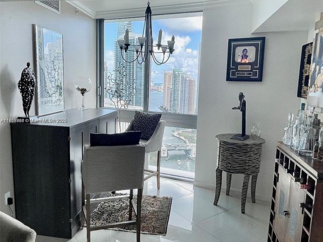 Продажа квартиры #3602 - фото 6239035