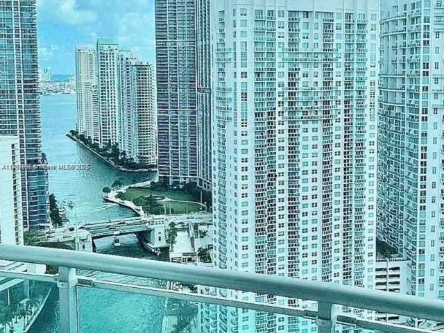 Продажа квартиры #3602 - фото 6239036