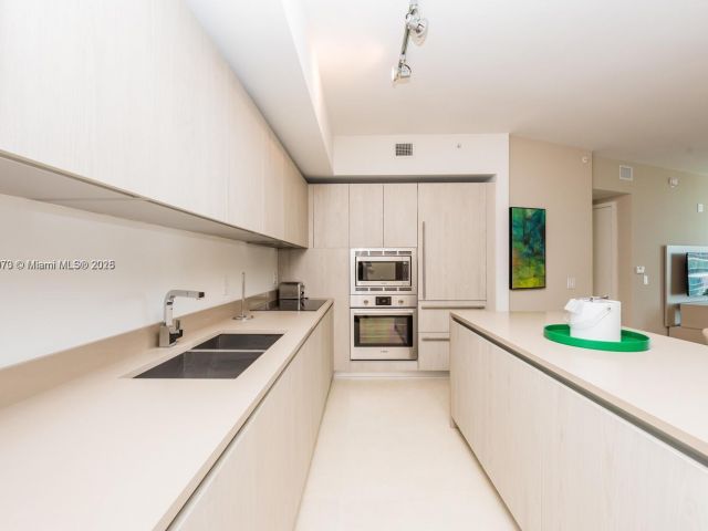 Продажа квартиры #3109 - фото 6238456