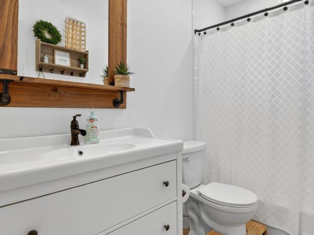 Продажа дома по адресу 5511 Van Buren Street - фото 6264598