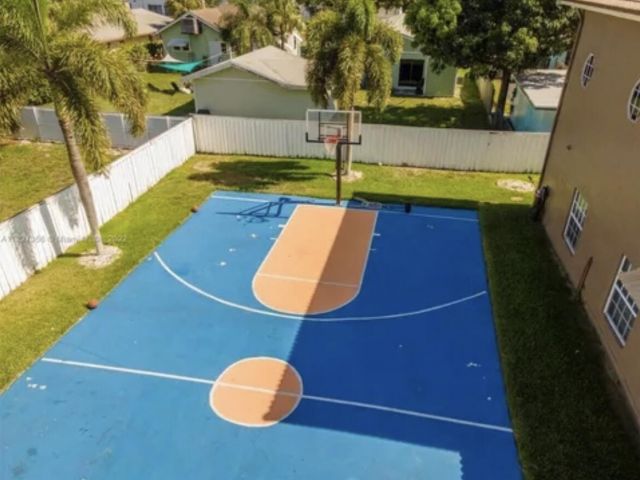 Продажа дома по адресу 423 NE 3rd Street - фото 6240120