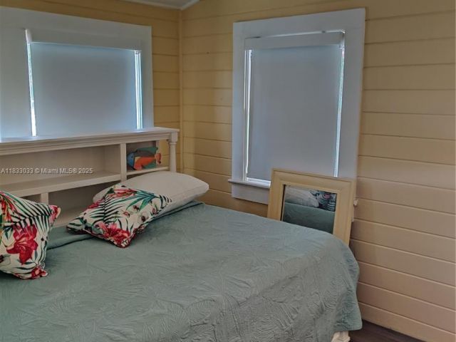 Дом в аренду по адресу 16475 SW 248th St 16475 - фото 6239534