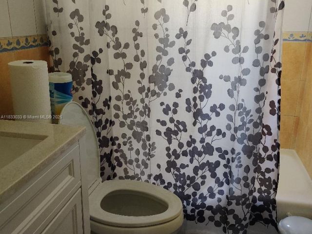 Дом в аренду по адресу 16475 SW 248th St 16475 - фото 6239536