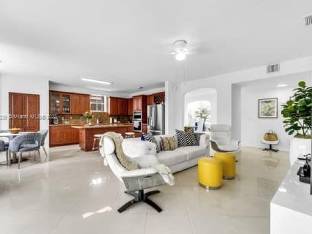 Продажа дома по адресу 7936 SW 164th Pl - фото 6239891