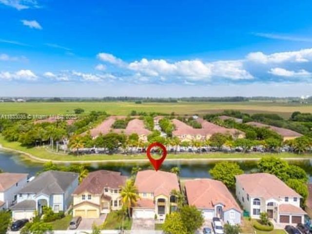 Продажа дома по адресу 7936 SW 164th Pl - фото 6239903