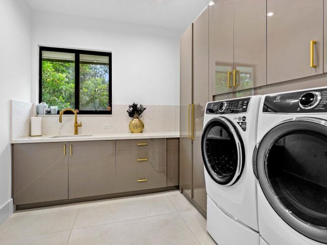 Продажа дома по адресу 4825 Bocaire Boulevard - фото 6748777