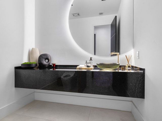 Продажа дома по адресу 4825 Bocaire Boulevard - фото 6748778