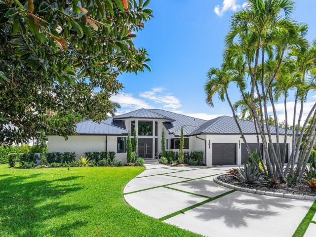 Продажа дома по адресу 4825 Bocaire Boulevard - фото 6748794