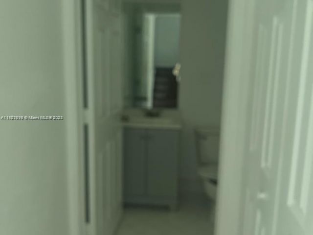 Дом в аренду по адресу 4113 NE 24th Dr 4113 - фото 6239528