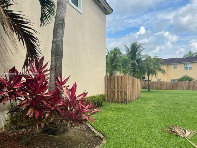 Дом в аренду по адресу 4113 NE 24th Dr 4113 - фото 6239530