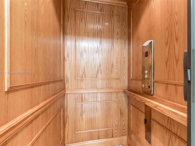 Продажа дома по адресу 4665 SW 159th Ct - фото 6238309