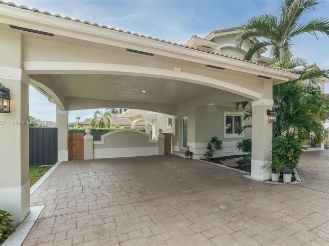 Продажа дома по адресу 4665 SW 159th Ct - фото 6238318