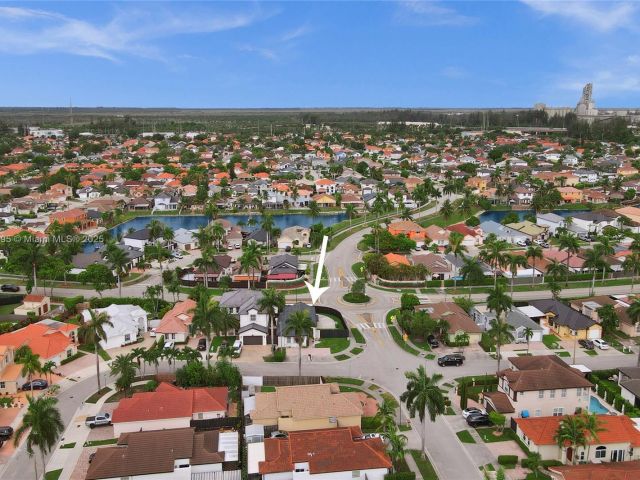 Продажа дома по адресу 898 NW 131st Ave - фото 6242609