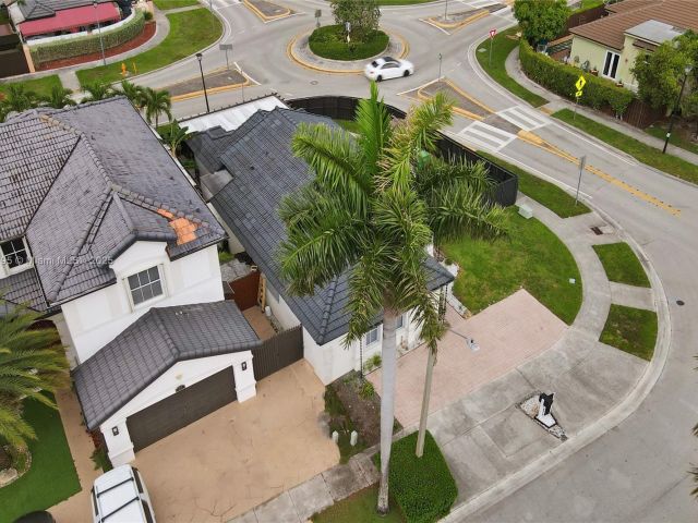 Продажа дома по адресу 898 NW 131st Ave - фото 6242611