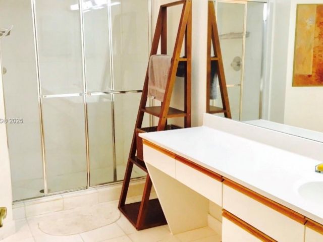 Продажа квартиры #1208 - фото 6313065