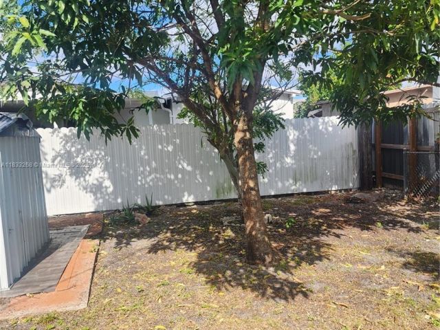 Дом в аренду по адресу 4447 NW 169th Ter - фото 6240268