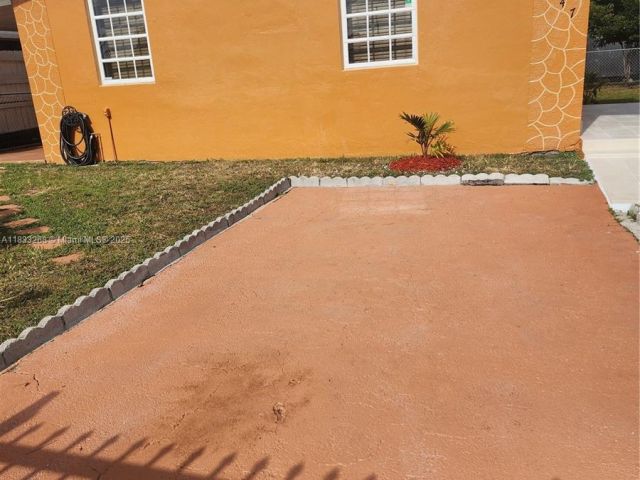 Дом в аренду по адресу 4447 NW 169th Ter - фото 6240284