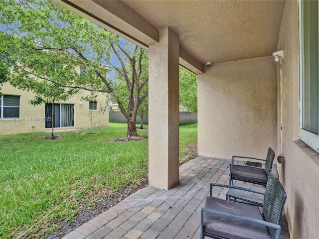 Продажа дома по адресу 20629 NW 12th Ct - фото 6254277