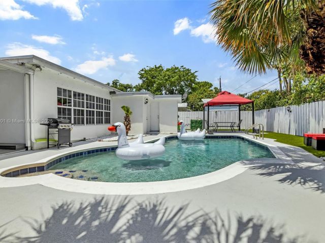 Дом в аренду по адресу  - фото 6240582