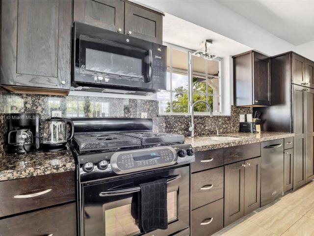 Дом в аренду по адресу  - фото 6240586