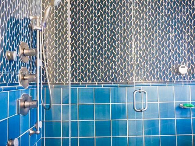 Продажа дома по адресу 2100 NE 211th Ter - фото 6245026